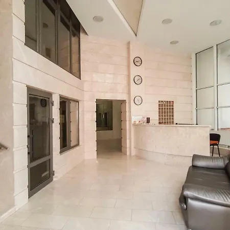 Arcadia White 2 Sea View Апартаменты *
